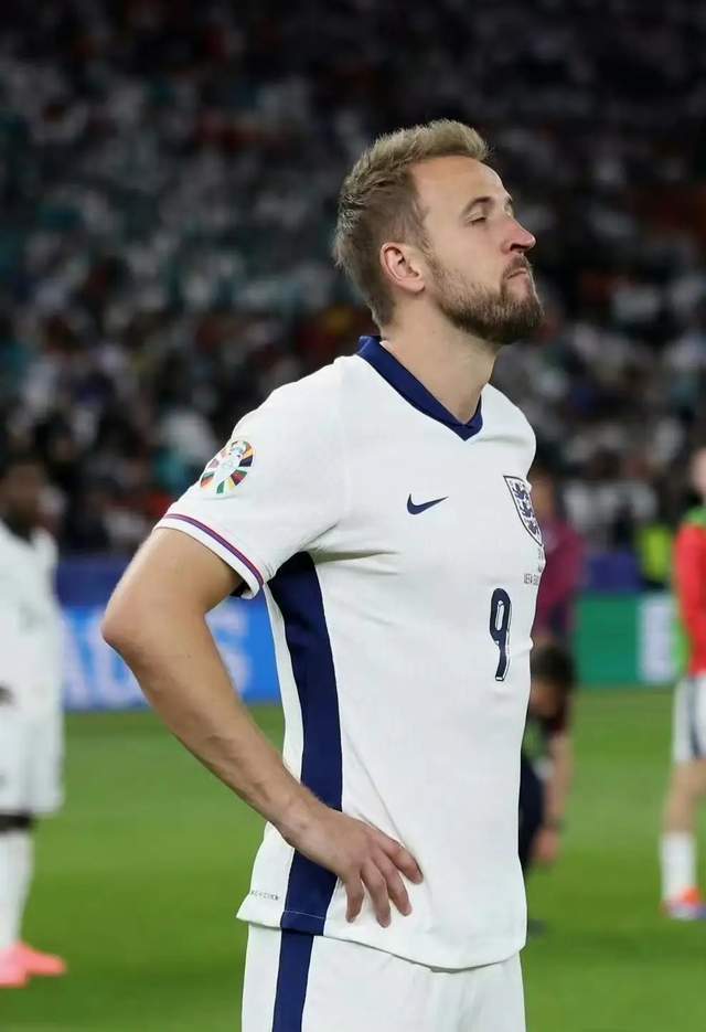 九游体育-包含西班牙队不断突破！，凯恩连续十场比赛得分超过刷新纪录赛场气氛高涨的词条