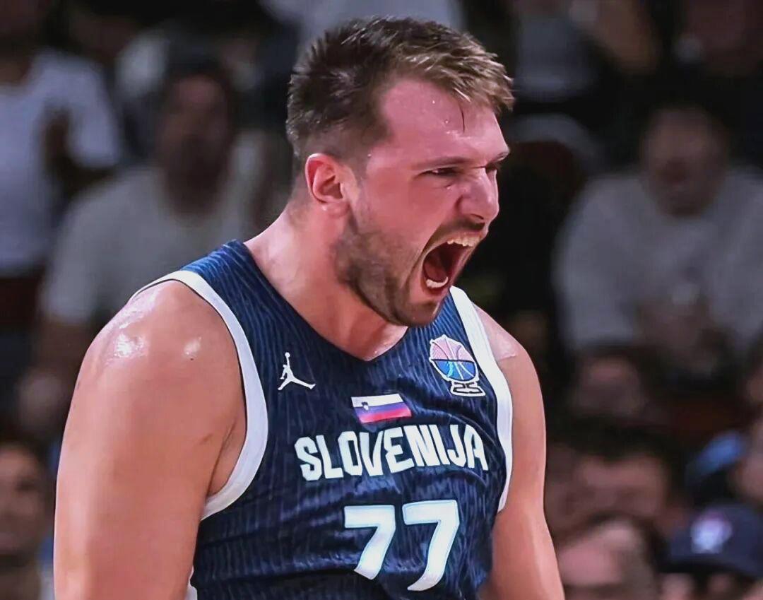 九游体育- 东契奇绝杀带走胜利,21岁首次季后赛已比肩传奇 